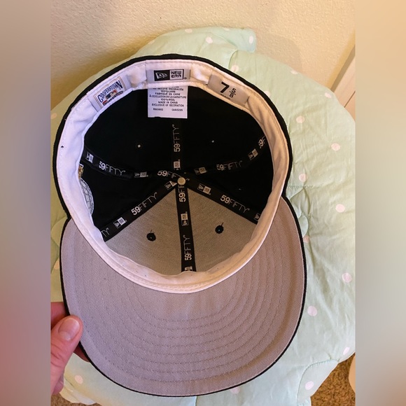 New Era World Series 2005 Chicago White Sox Fitted Hat size 7 5/8 - Picture 8 of 13